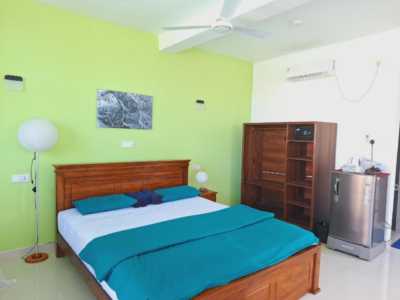 Jagabay & Surfing School Weligama